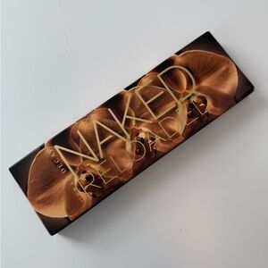 Urban Decay Naked Reloaded Eyeshadow Palette